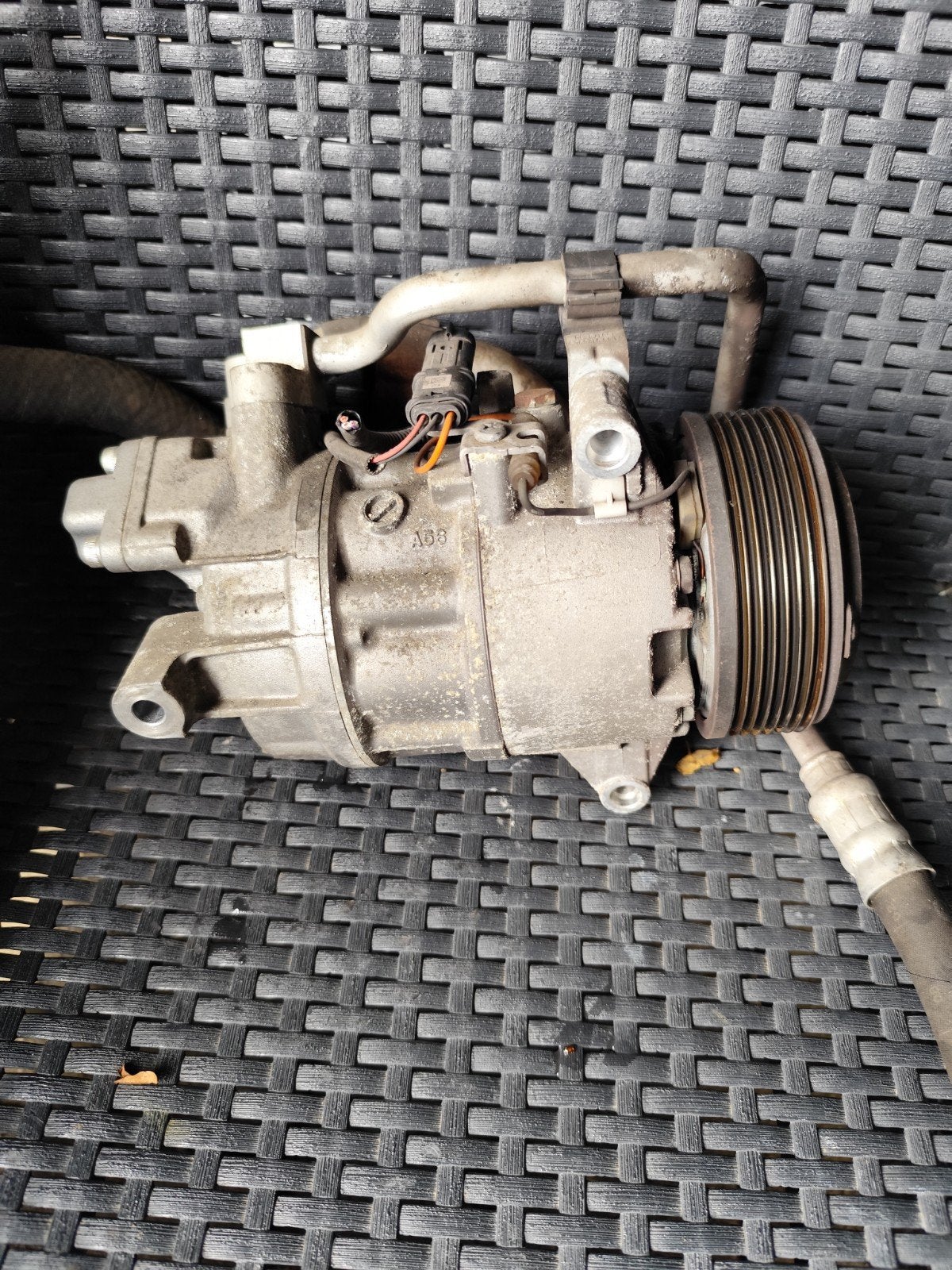 Gebruikte airco compressor BMW E90 E91, Auto-onderdelen, Ophalen of Verzenden, Gebruikt, Universele onderdelen