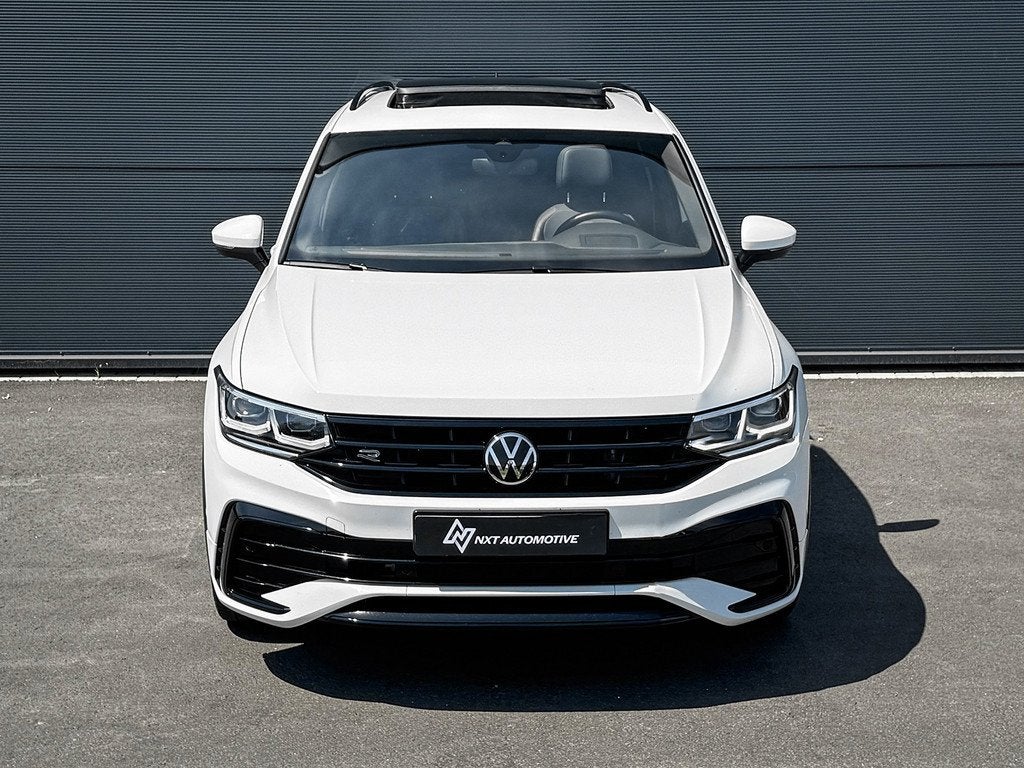 Volkswagen TIGUAN 1.4 TSI eHybrid 3X R-Line, 245PK, Pano, AC, 1716 kg, Automatische klimaatregeling, 4 cilinders, Wit
