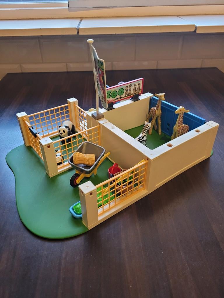 Playmobil dierenkliniek 4009, Ophalen of Verzenden, Zo goed als nieuw, Complete set