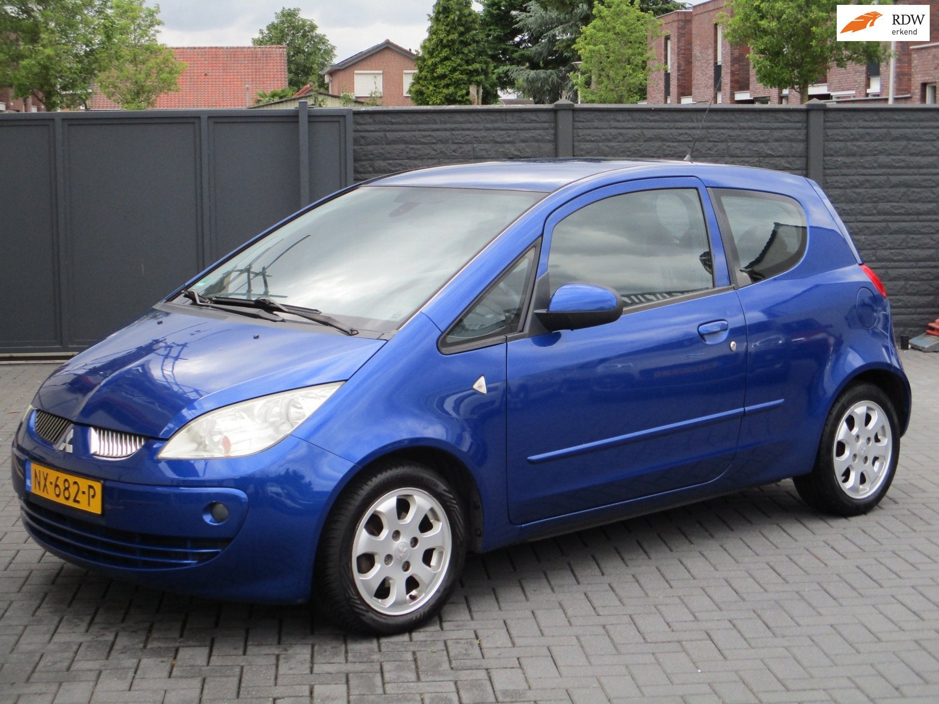 Mitsubishi Colt 1.3 Invite CZ3 Airco EL Pakket !, Auto's, Voorwielaandrijving, Dealer onderhouden, Stof, Gebruikt
