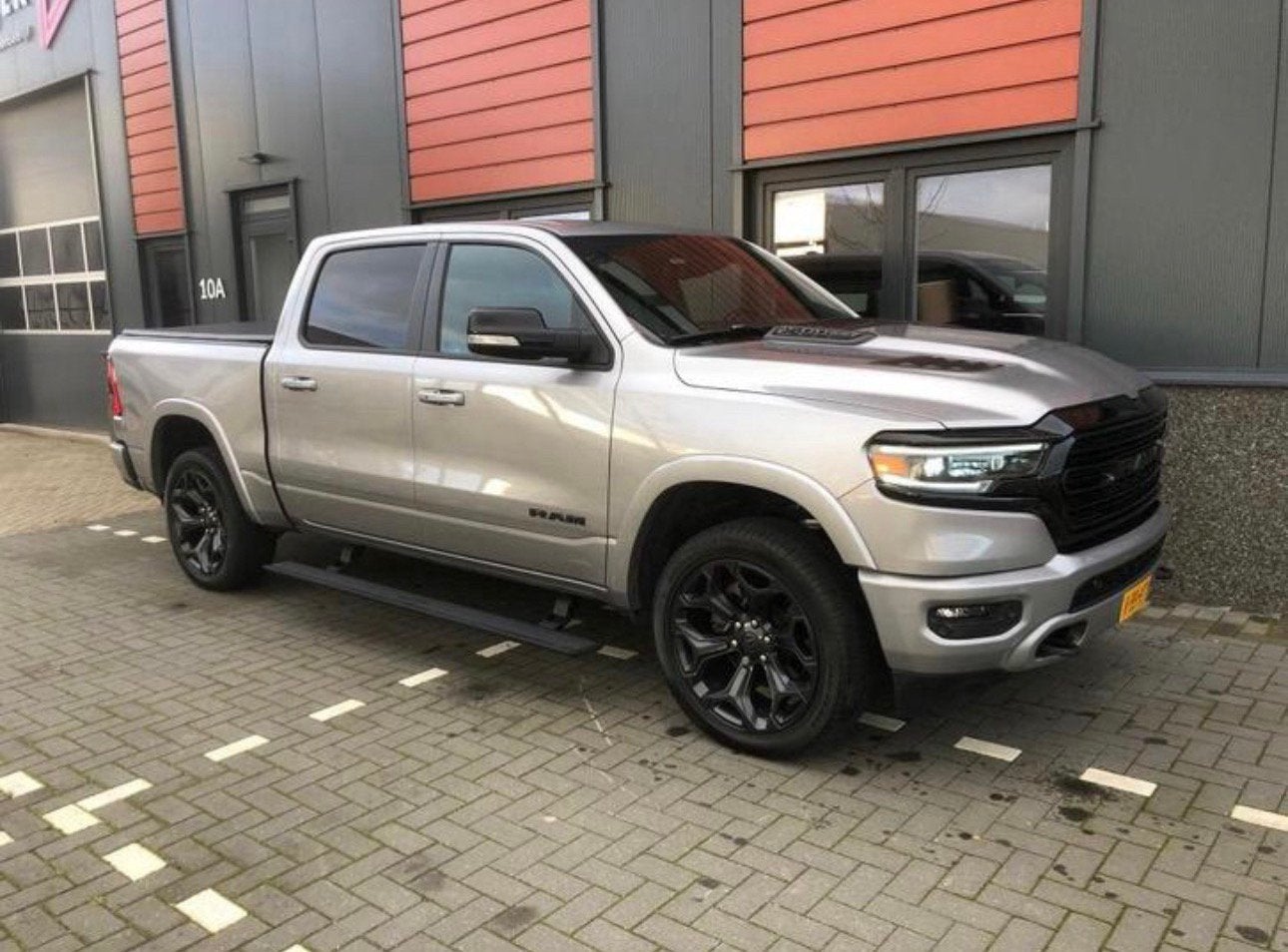 Dodge RAM 1500 Limited 5.7 V8 HEMI eTorque 4x4 Full Options, Auto's, Automaat, 5654 cc, Leder, Particulier
