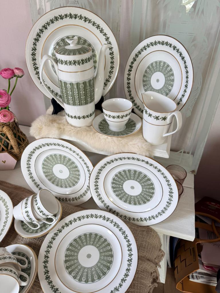 Spode Provence compl antiek porseleinen servies uit Engeland, Ophalen