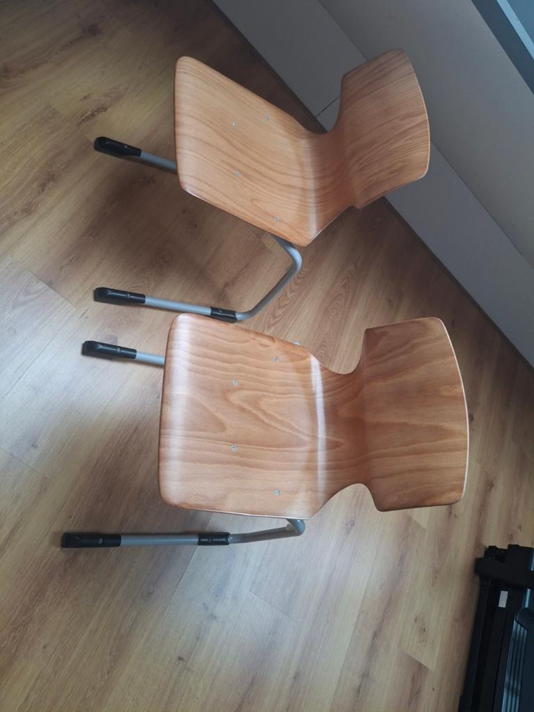 2 leuke kinder bureau stoeltjes, Ophalen, Zo goed als nieuw, Twee