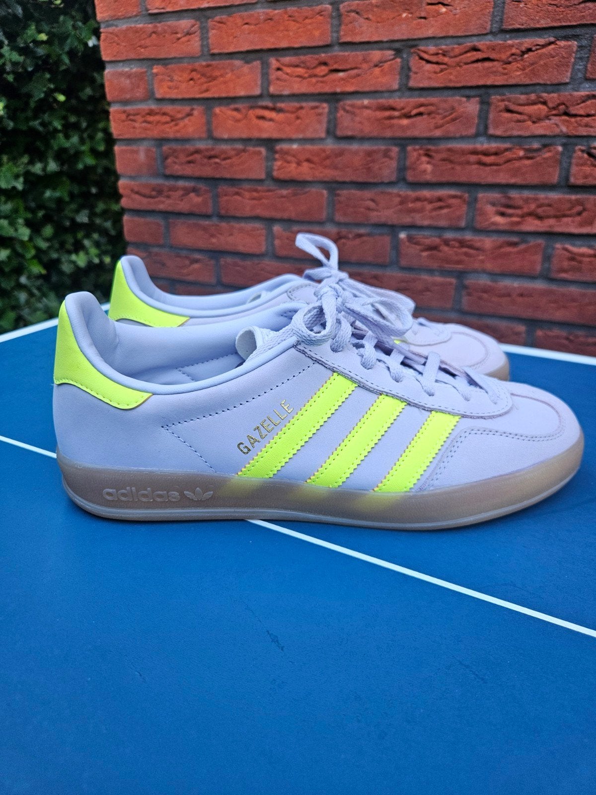 Adidas Gazelle sneakers maat 39 lila geel 1x gedragen, Adidas, Ophalen of Verzenden, Roze, Sneakers of Gympen