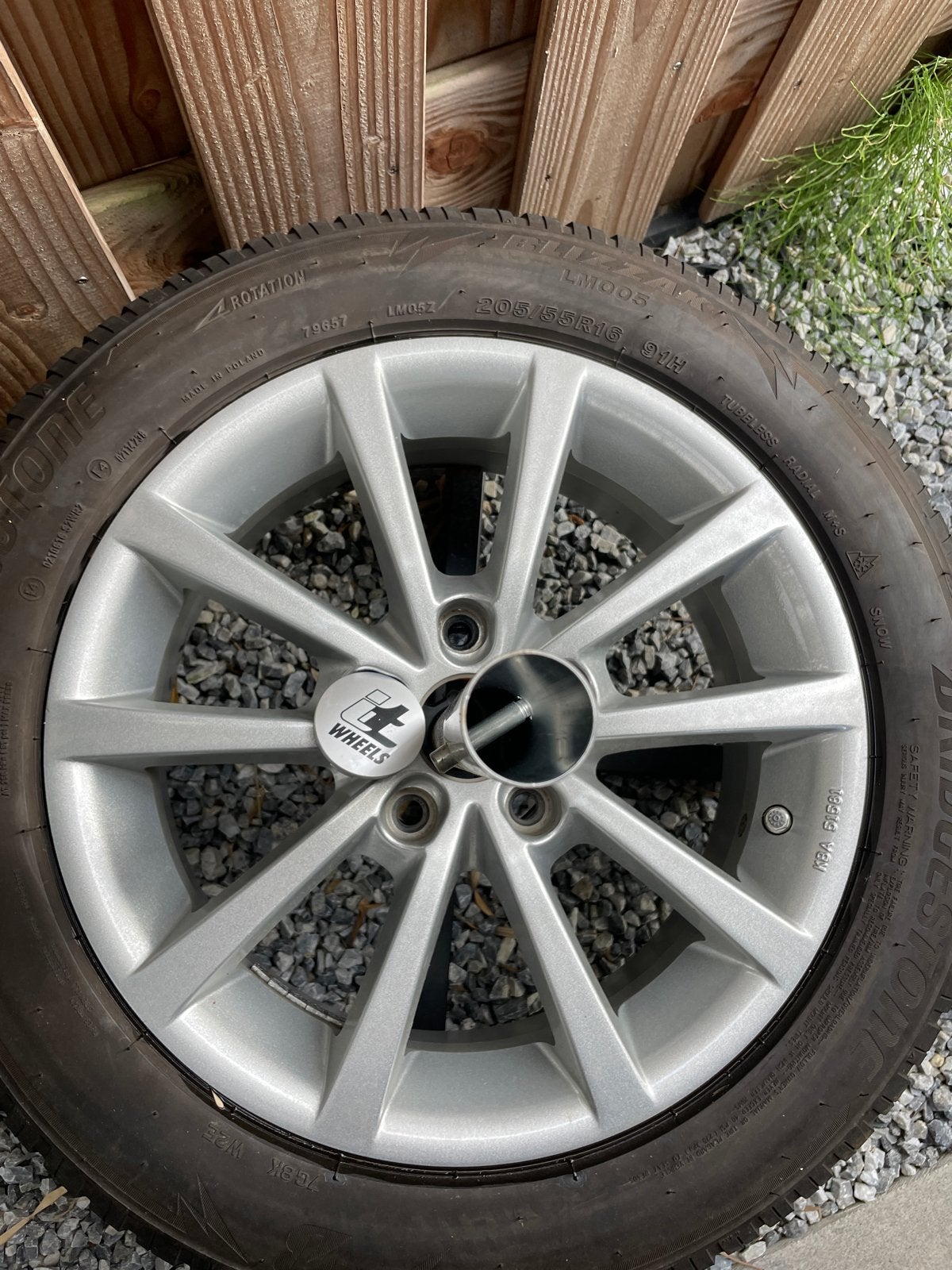4x BRIDGESTONE BLIZZAK 205/55/R16 91H M+S met LM Velgen, Gebruikt, 16 inch, Banden en Velgen, Personenwagen