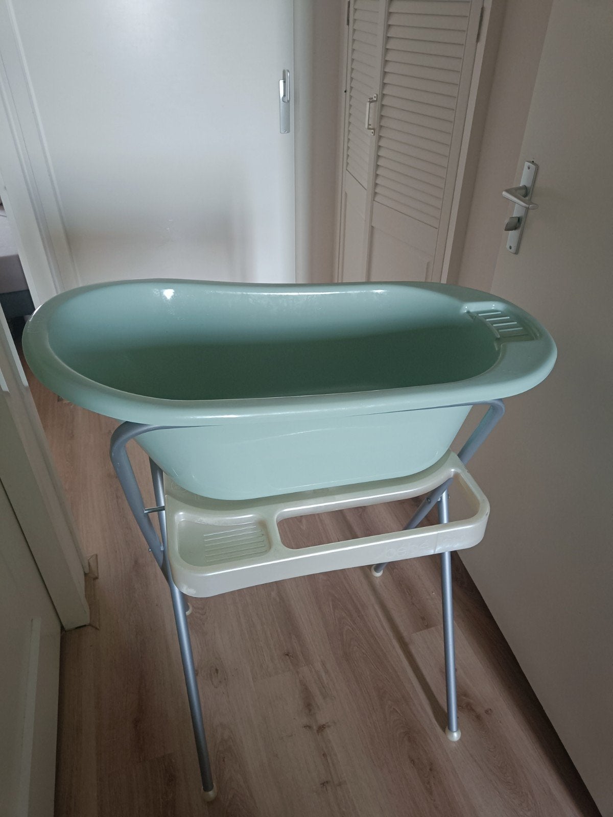 Babybadje met standaard, t.e.a.b., Kinderen en Baby's, Badjes en Verzorging, Ophalen, Badje, Overige merken, Standaard