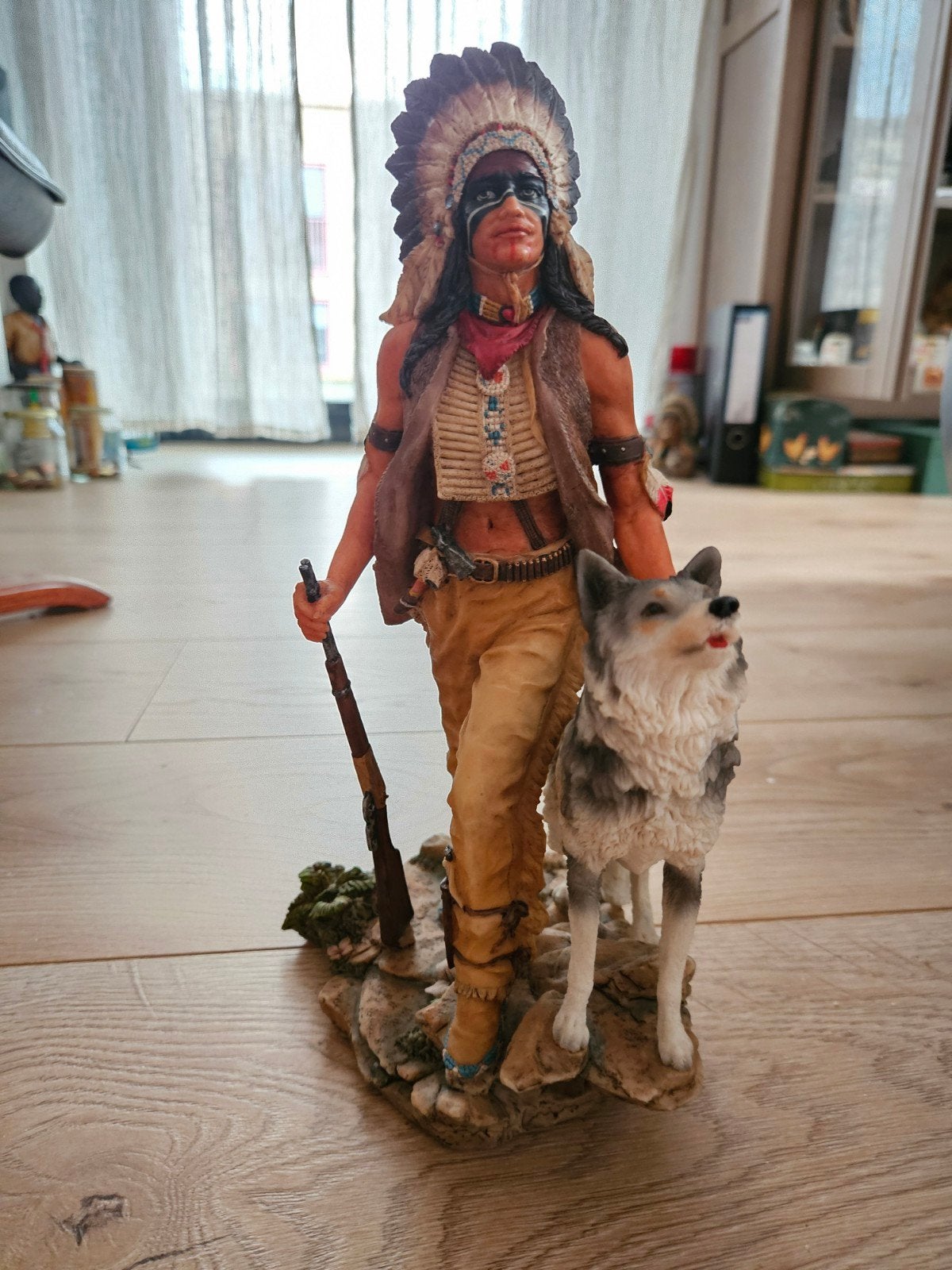 Indianen beeld met wolf - Decoratief en gedetailleerd, Ophalen of Verzenden, Gebruikt, Mens