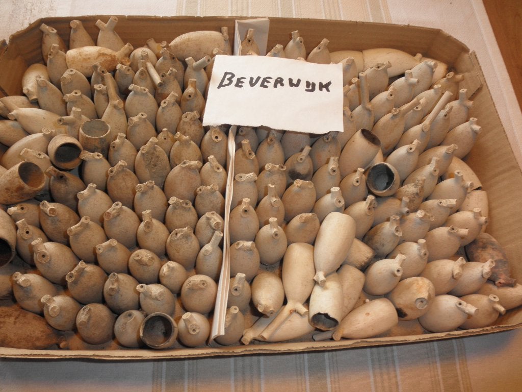 150 Mooie pijpenkoppen, Ophalen of Verzenden, Zo goed als nieuw, Sigarenbandjes