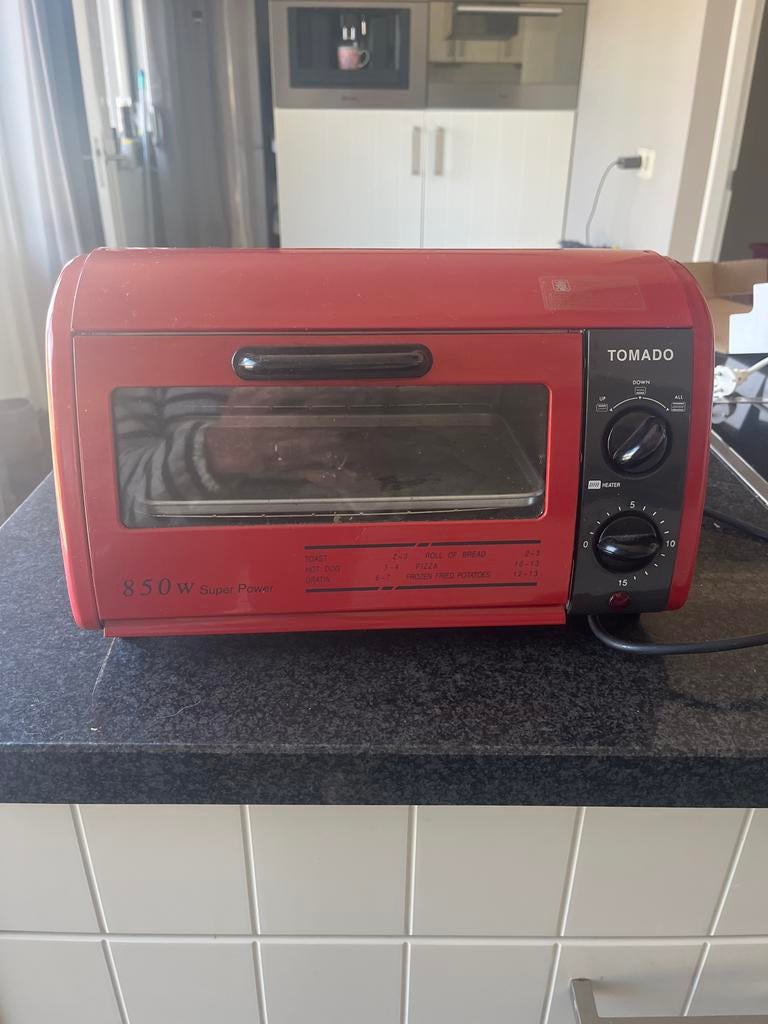 Tomado Mini Oven 850W rood - Compacte Rode Oven, Witgoed en Apparatuur, Ovens, Minder dan 45 cm, Gebruikt, Oven, Ophalen of Verzenden