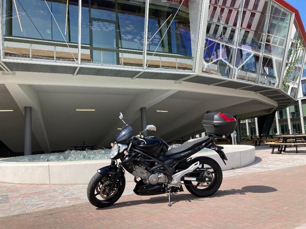 Suzuki Gladius SFV650/A - 2014 - ABS - slechts 4000 km, Motoren, Motoren | Suzuki, Motorrijbewijs A, Gebruikt, Particulier, Meer dan 35 kW