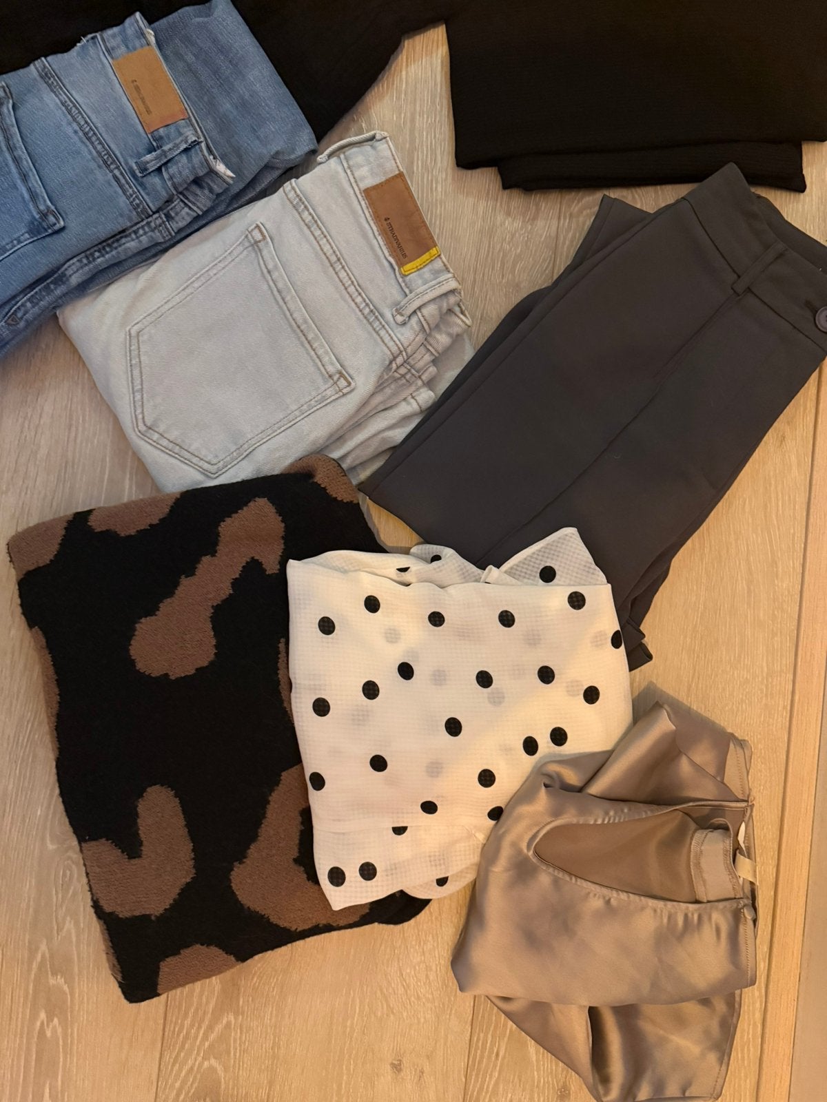 Grote zak met kleding, Ophalen, Zo goed als nieuw, Maat 34 (XS) of kleiner