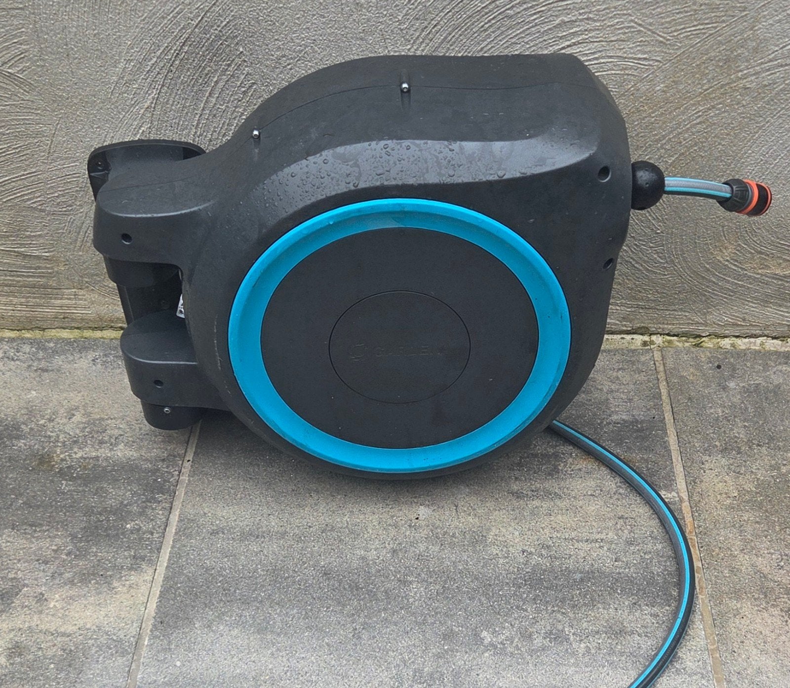 Gardena Wandslangbox 25m - Handig en Compact, Tuin en Terras, Ophalen of Verzenden, Gebruikt, Tuinslanghaspel