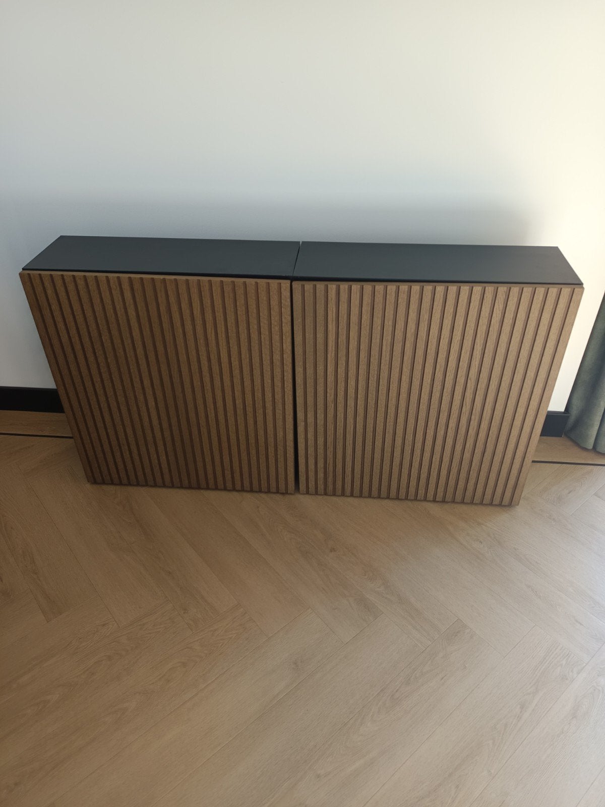 Twee Ikea Besta kastjes met Bjorkoviken deuren, Ophalen, Gebruikt