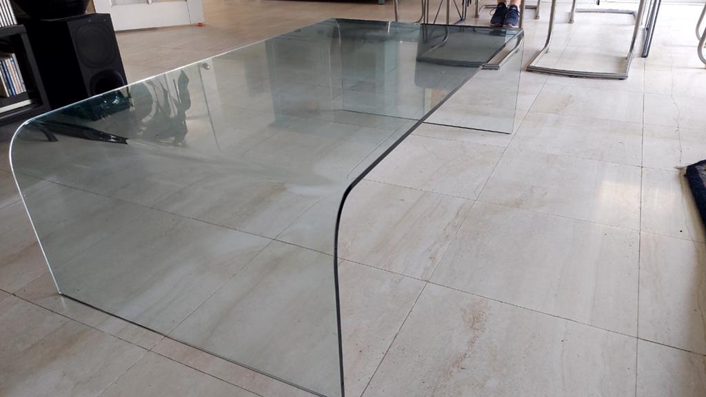 Glazen salontafel 130x68x37 cm met lichte gebruikssporen, Gebruikt, 100 tot 150 cm, Glas, Minder dan 50 cm