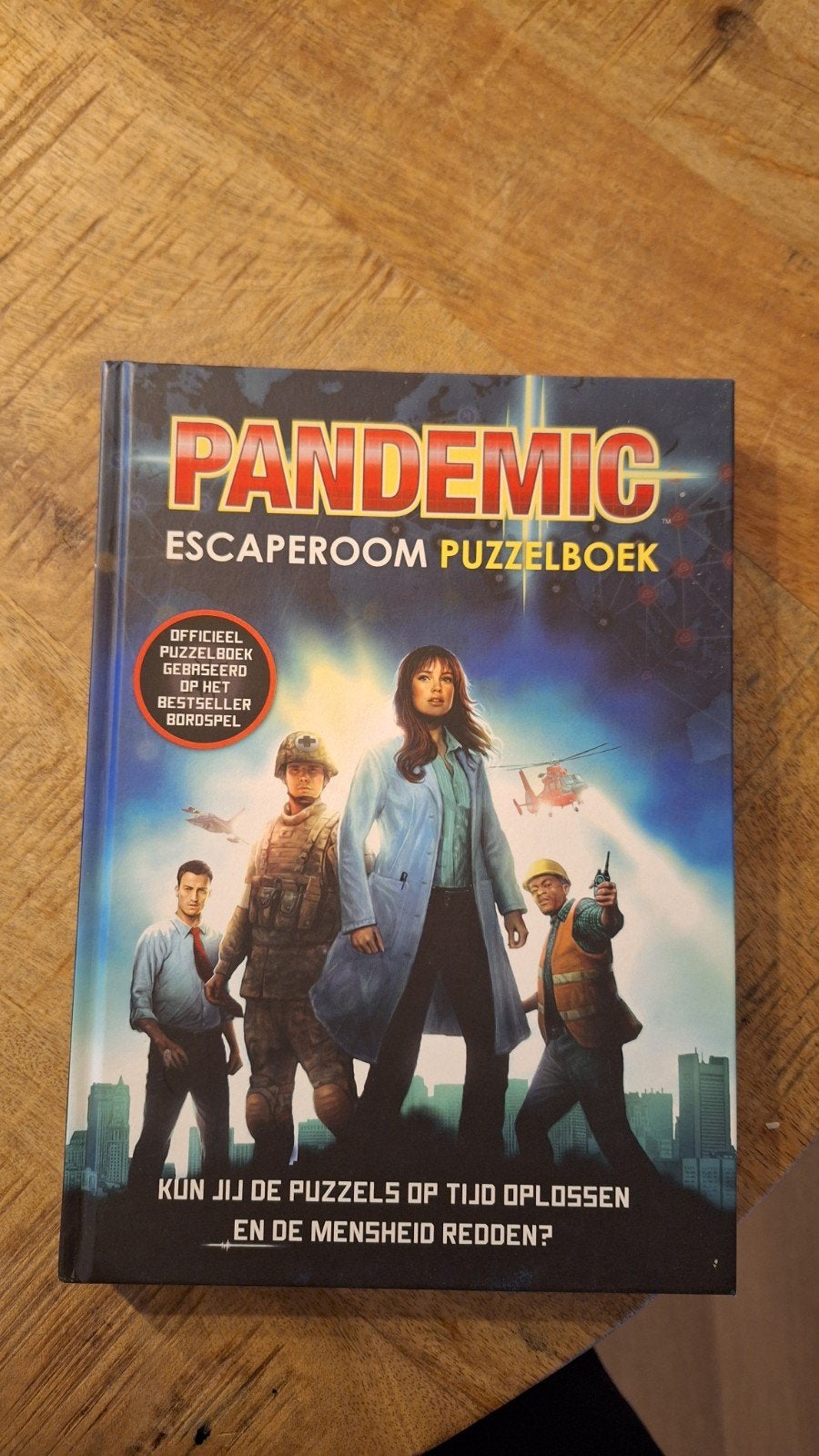 Pandemic Escaperoom Puzzelboek - Red de Mensheid!, Ophalen of Verzenden, Zo goed als nieuw, Puzzelboek