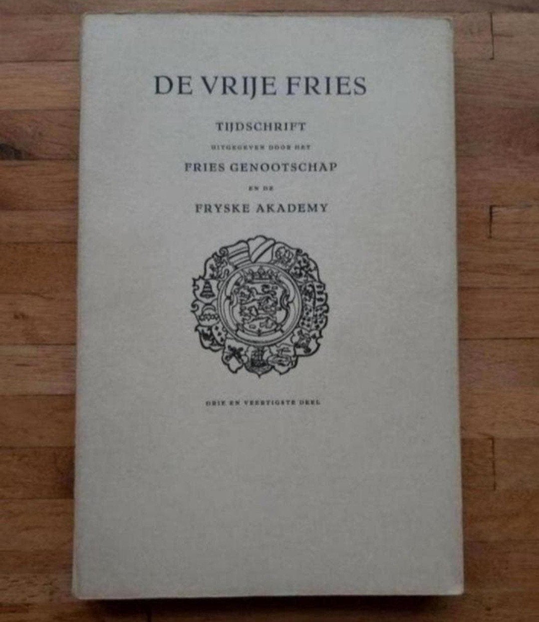 De vrije Fries geschiedenis informatief burgum restauratie, Ophalen of Verzenden, Zo goed als nieuw