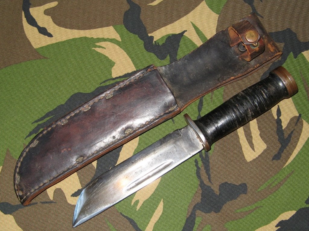 US Cattaraugus 225Q + Lederen Schede - Army Navy Combat Mes, Verzamelen, Militaria | Tweede Wereldoorlog, Ophalen of Verzenden