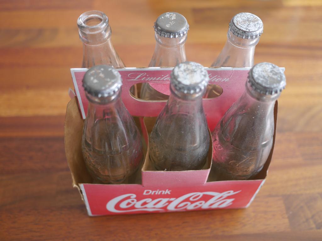 coca cola , tray 6 flesjes (uit de oude doos), Ophalen of Verzenden, Gebruikt, Gebruiksvoorwerp