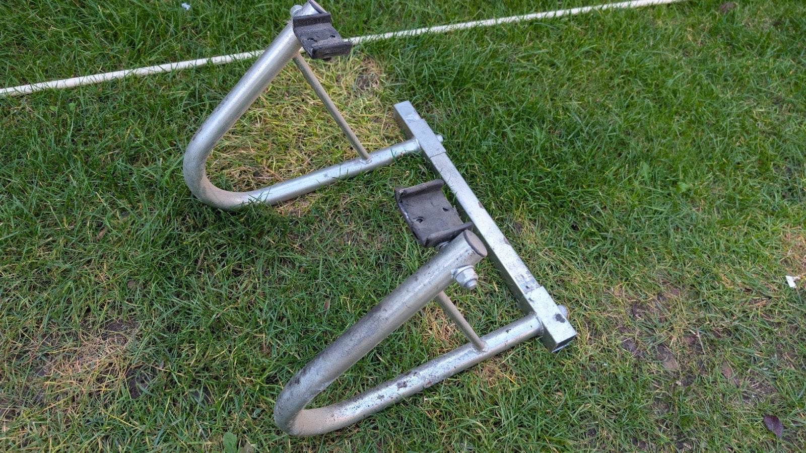 Motor standaard paddockstand - achterwiel universeel, Motoren, Ophalen of Verzenden, Gebruikt