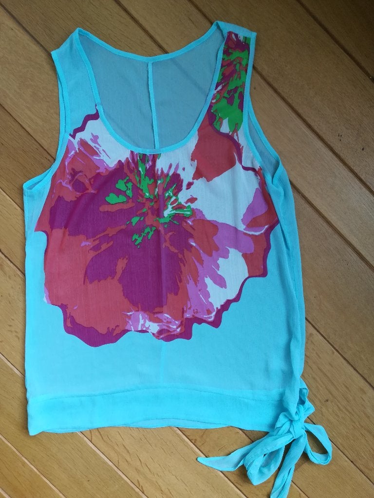 Top aqua blauw met bloem maat M, Maat 38/40 (M), Blauw, Ophalen of Verzenden, Zo goed als nieuw