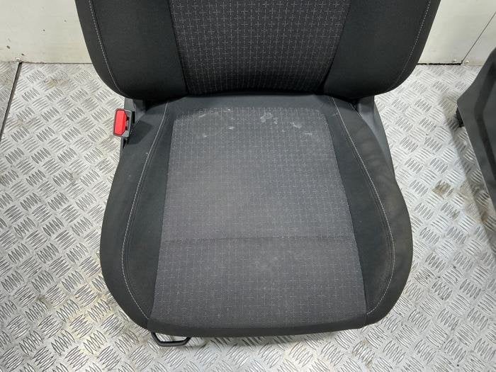 Stoel links van een Ford Transit Custom (Transit Custom 24-), 12 maanden garantie, Gebruikt, -, -