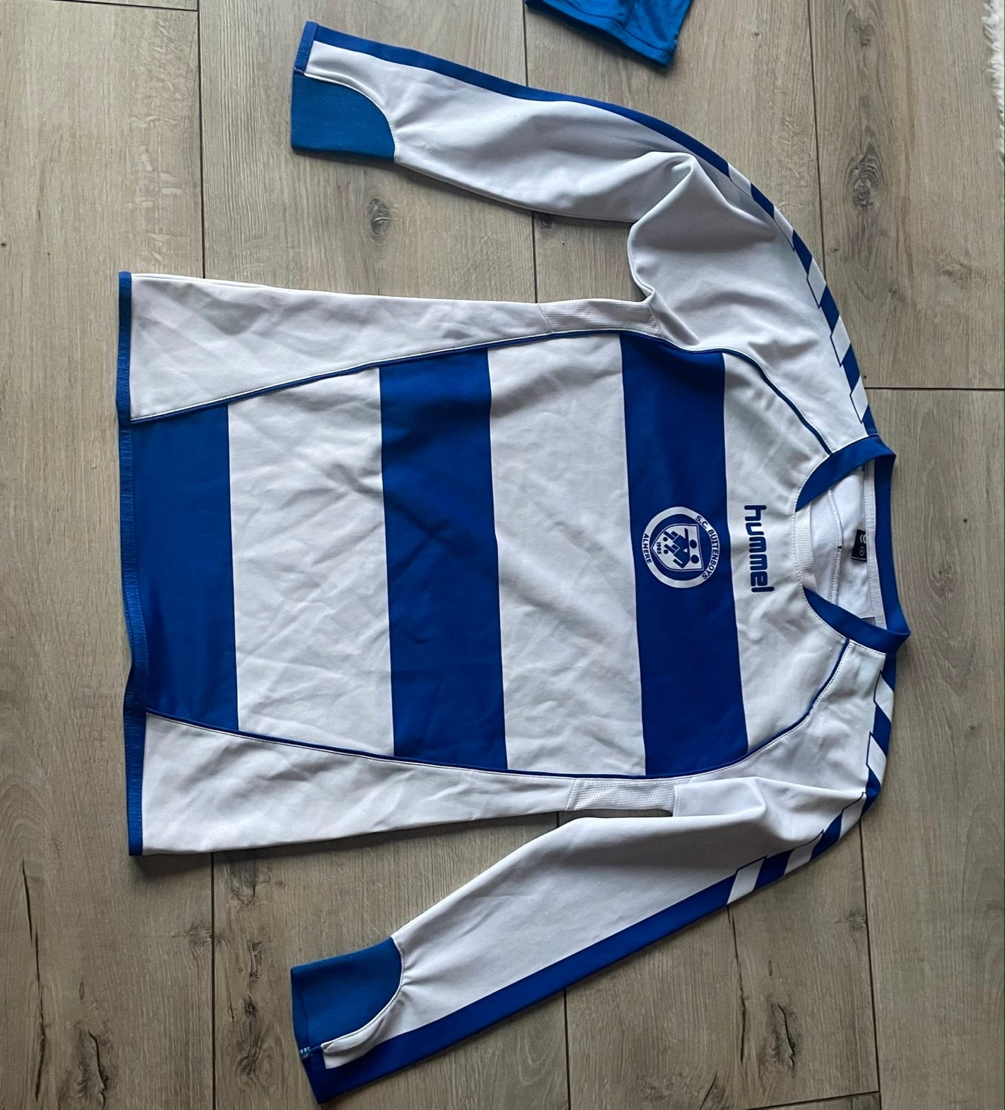 Voetbaltenues SC Buitenboys, Maat S, Ophalen of Verzenden, Zo goed als nieuw, Shirt