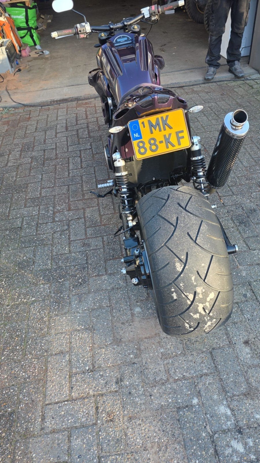 Unieke Custom Yamaha V-Max - Krachtig en Stijlvol, Sportuitlaat, Motorrijbewijs A, Handgeschakeld, Naked bike