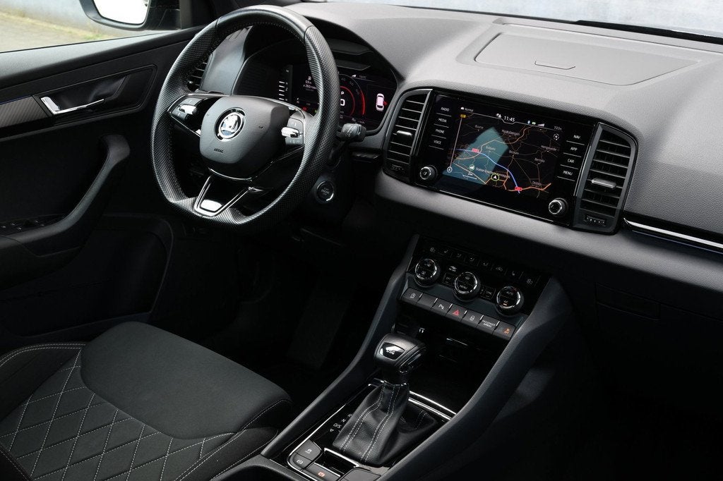 Skoda Karoq 1.5 TSI ACT DSG Sportline Virtual|Camera, Stof, 4 cilinders, Karoq, Bedrijf