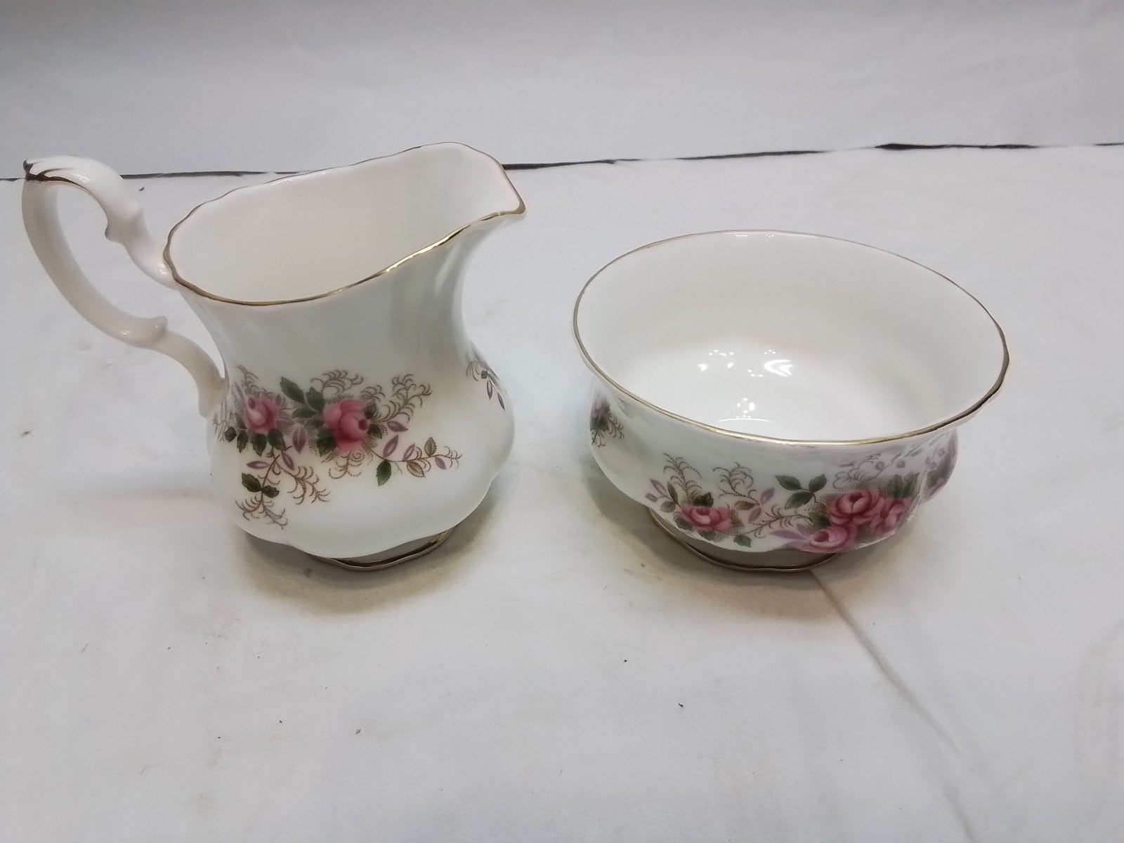 Royal Albert Lavender Rose Melkkan en Suikerpot, Ophalen of Verzenden