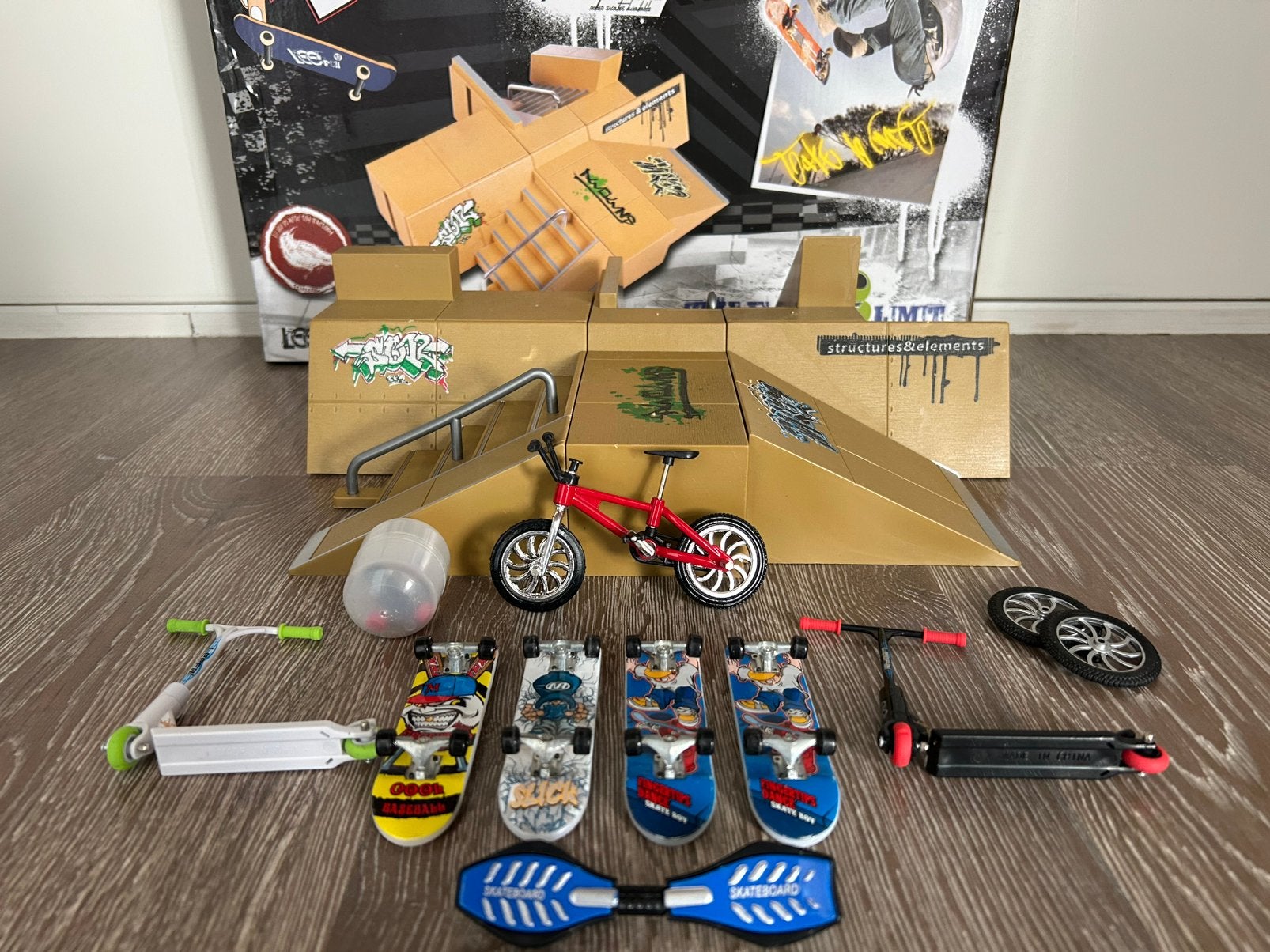 Skatepark Set met Mini Skateboards, BMX & Step – Compleet, Ophalen of Verzenden, Zo goed als nieuw, Jongen of Meisje