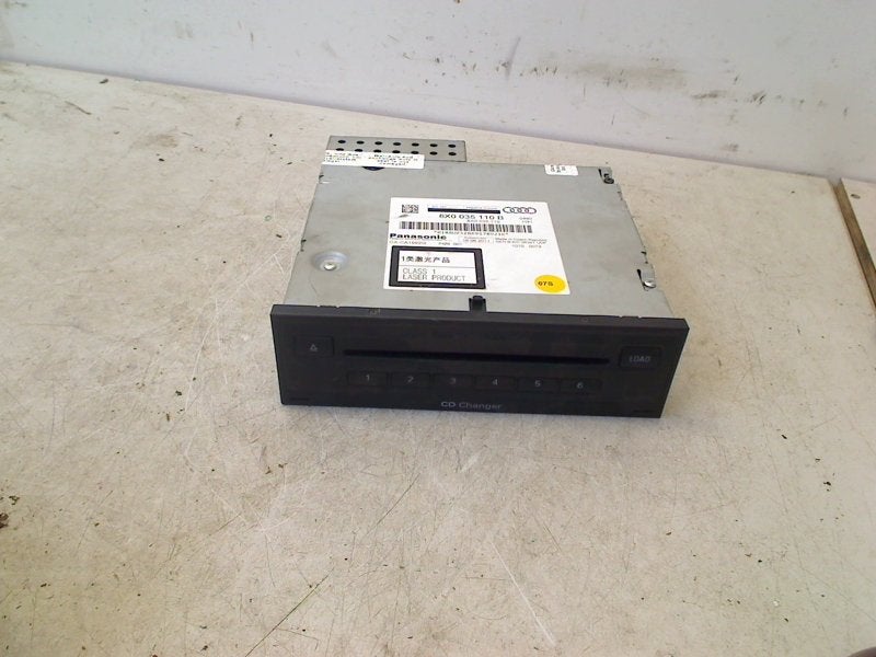 Cd Wisselaar Audi A1 Sportback (8XA/8XF) 2012 8X0035110B, Gebruikt, Auto-Union-Straße  1, Ingolstadt 85057, , Duitsland, Info@audi.de