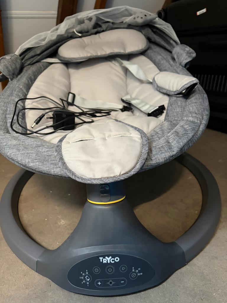 Elektrische babyschommel, Ophalen, Zo goed als nieuw