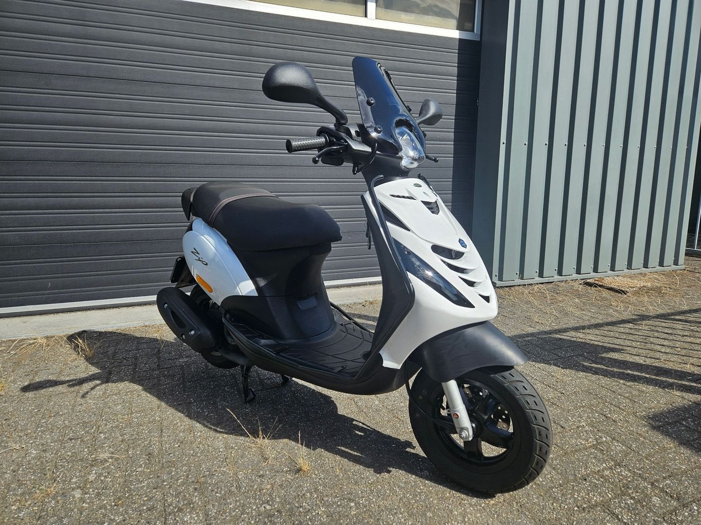 PIAGGIO ZIP 4T E5 BROM BJ 06-2022 WIT 1954KM + OPTIES, Onbekend, Ophalen of Verzenden, Zo goed als nieuw, Onbekend