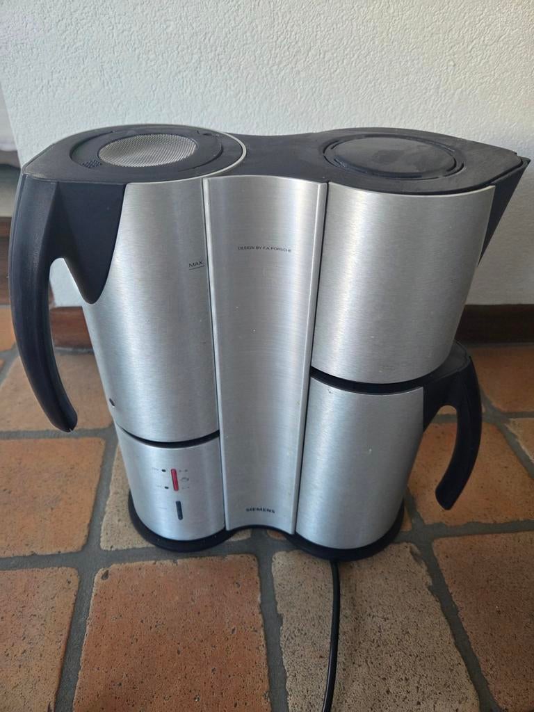 Siemens Porsche Design Koffiezetapparaat, Witgoed en Apparatuur, Koffiezetapparaten, Gebruikt, Gemalen koffie, Koffiemachine, 4 tot 10 kopjes
