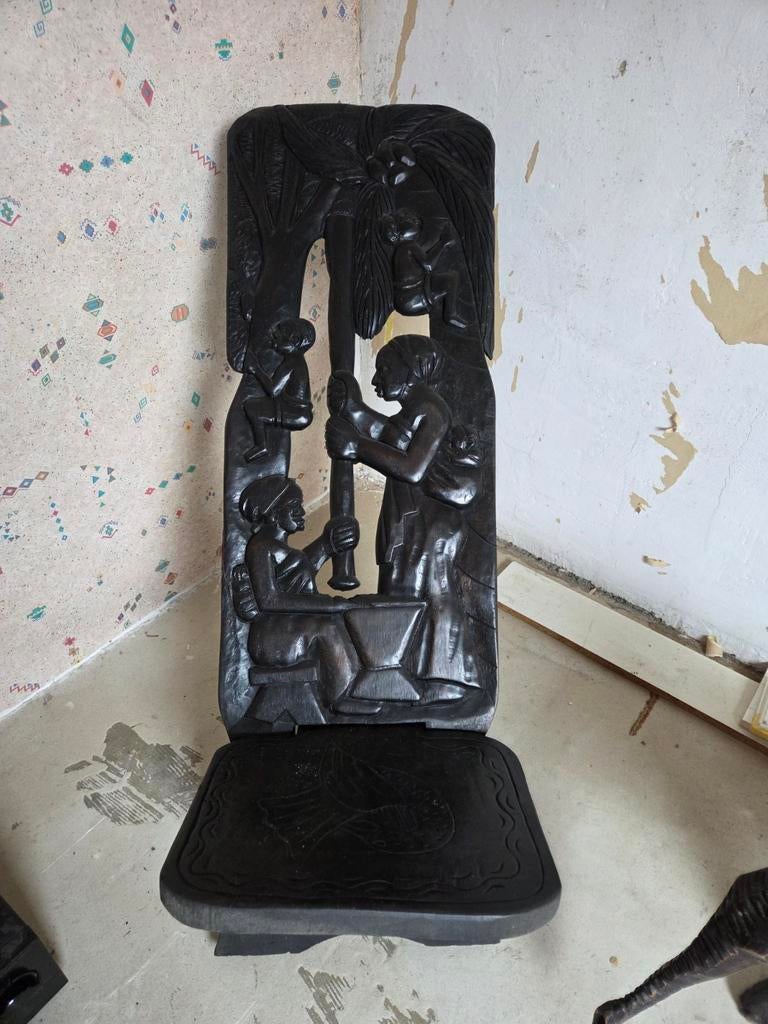 Unieke Afrikaanse kunst stoel - Handgesneden, Ophalen of Verzenden