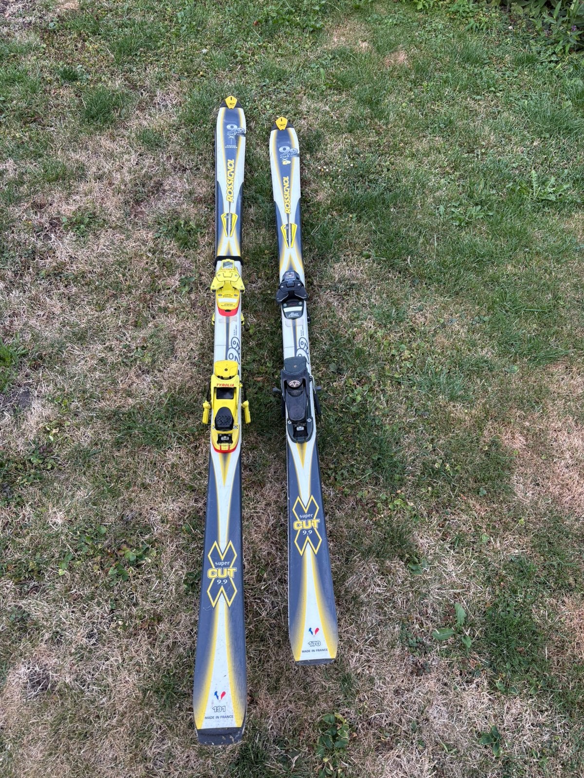 Ski's met bindingen en stokken (2 paar), Sport en Fitness, Skiën en Langlaufen, 160 tot 180 cm, Gebruikt, Ski's, Ophalen