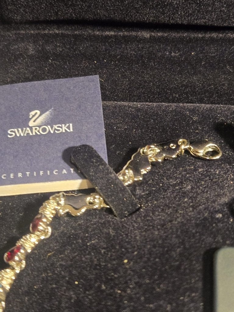 Foto 6 van Swarovski collier rode harten kristallen + doos certificaat