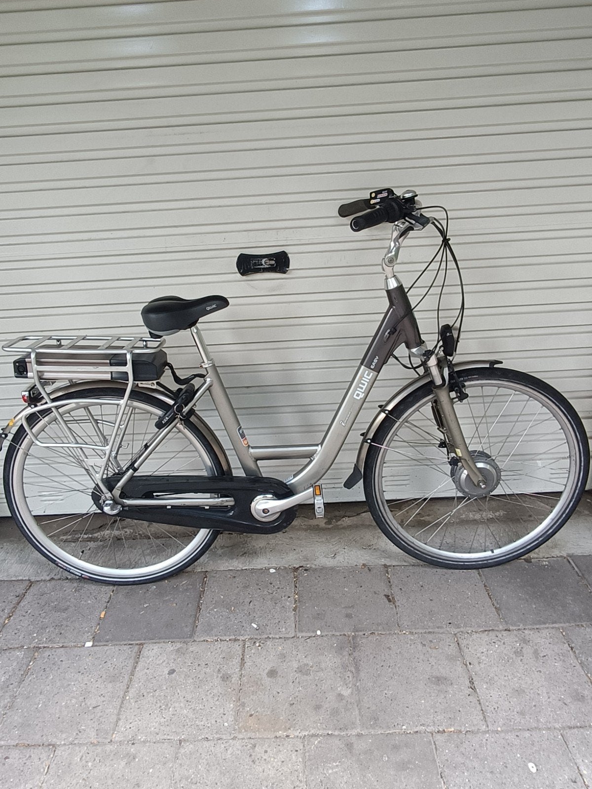 Qwic Easy Elektrische Damesfiets

28 inch frame hoogte 50 cm, Fietsen en Brommers, Elektrische fietsen, 47 tot 51 cm, Ophalen