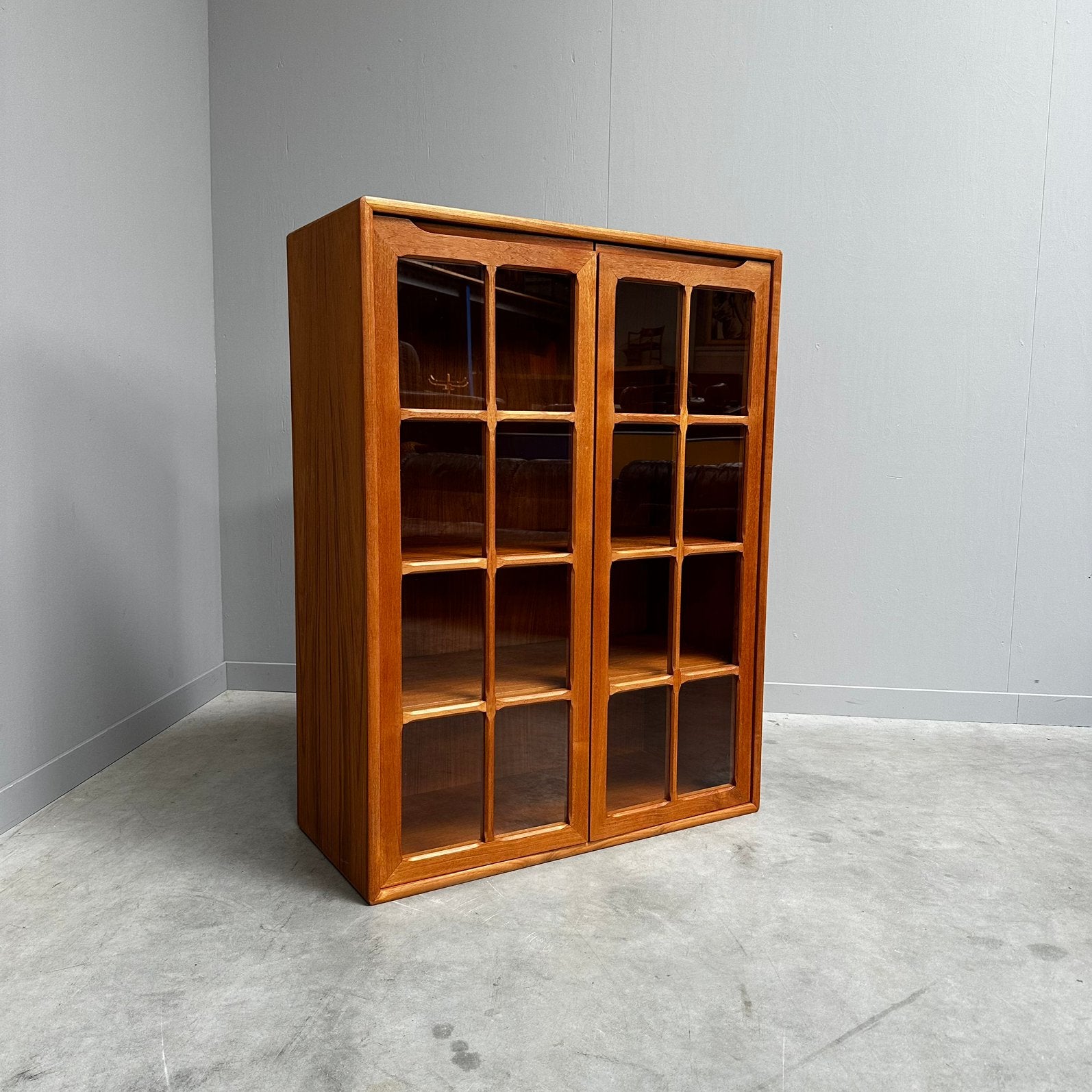 Teak vintage kast midcentury deens design jaren 60 70, Ophalen, 100 tot 150 cm, Teakhout, 50 tot 100 cm