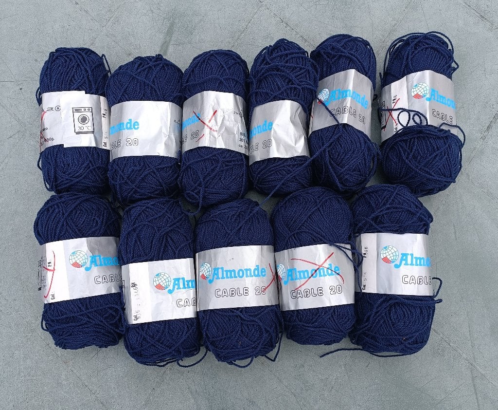 ALMONDE wol / acryl blauw garen 550 gram (N80), Hobby en Vrije tijd, Ophalen of Verzenden, Nieuw, Breien of Haken, Wol of Garen