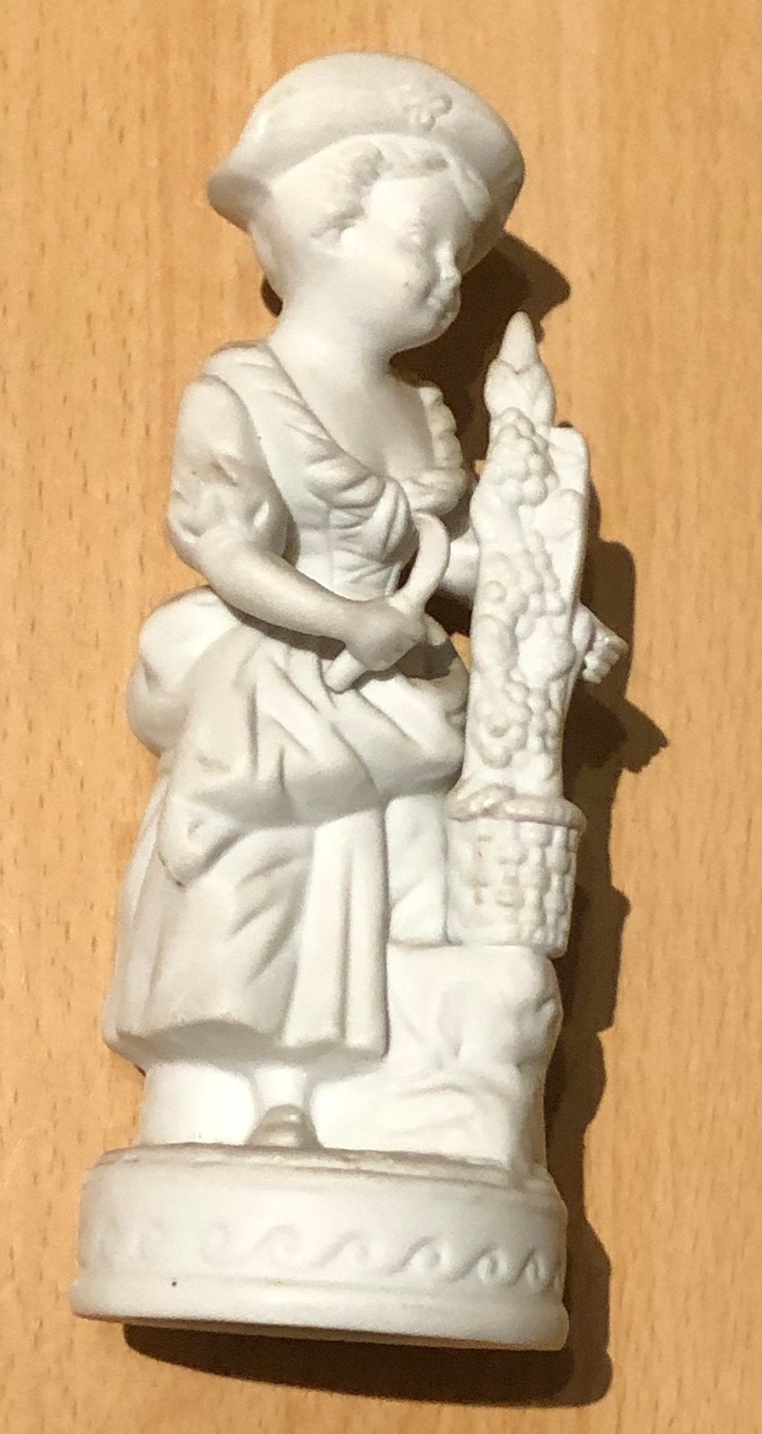 Vintage Royal München Handgemalt Porseleinen Beeldje, Ophalen of Verzenden