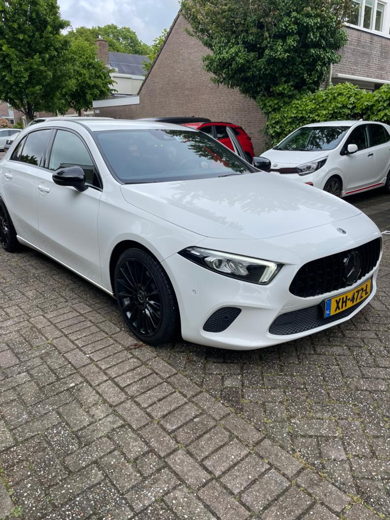 Mercedes-Benz A-Klasse A 160 109pk 2019 Wit, Auto's, Mercedes-Benz, Voorwielaandrijving, Zwart, 4 cilinders, Leder en Stof