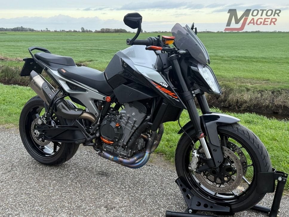 KTM 790 DUKE L - FULL AKRA - A2 / 35kw - TRACK - ( 690 890 ), Motoren, KTM, Onbekend, Onbekend, Minimaal motorrijbewijs A2