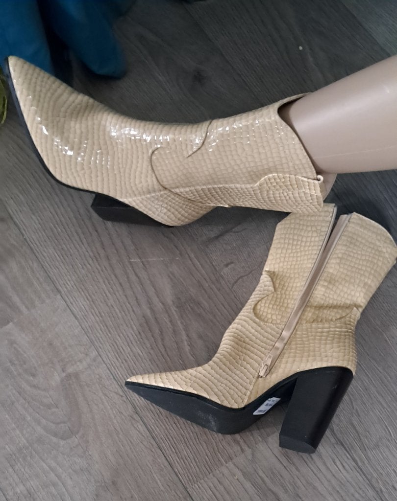 Nieuwe Sasha enkellaarzen maat 41 beige croco print, Verzenden, Beige, Sasha, Lage of Enkellaarzen