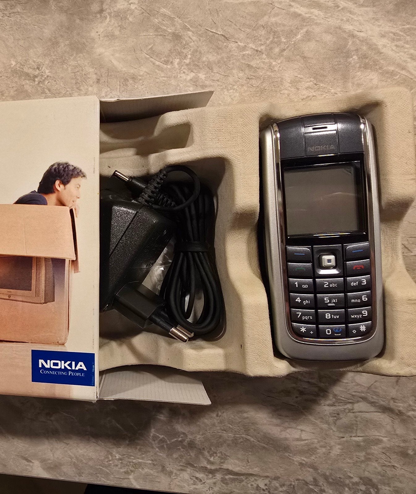 Nokia 6020 - Nieuw en ongebruikt in originele doos, Zwart, Fysiek toetsenbord, Nieuw, Ophalen of Verzenden