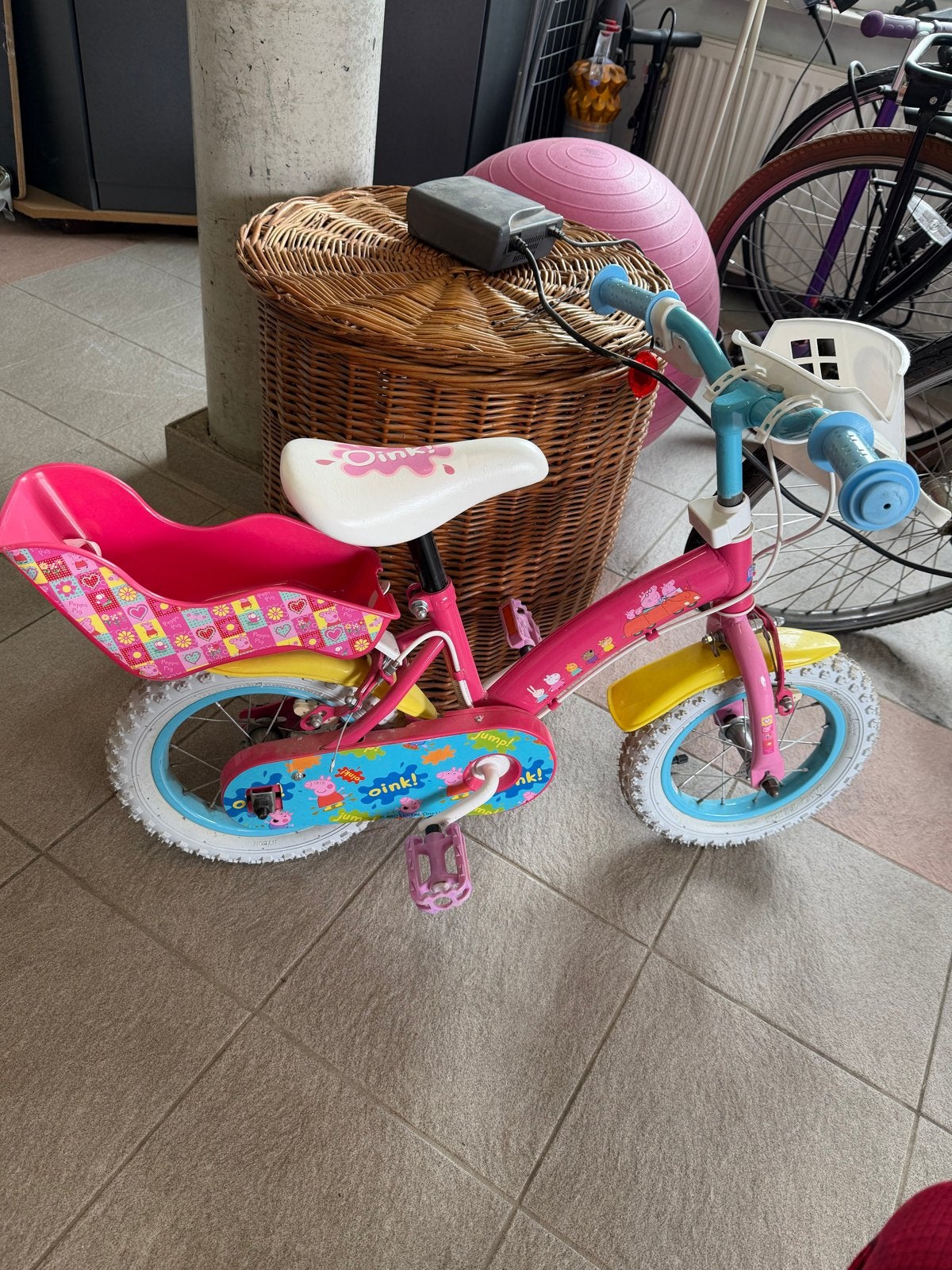 Peppa Pig kinderfiets 12 inch met zijwieltjes, Fietsen en Brommers, Ophalen, Zijwieltjes, Gebruikt, Velgrem