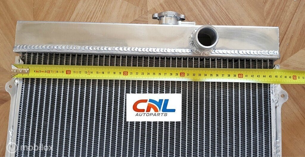 Radiateur TOYOTA COROLLA KE30 KE38 KE55 KE70 1974-1985, Nieuw, Ophalen of Verzenden