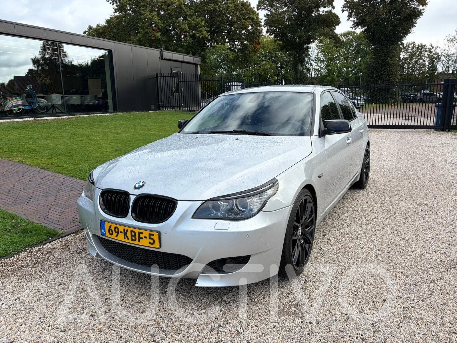 BMW 5 Serie 520i Business Line Edition I VEILING-AUCTION, Automaat, 125 pk, Zwart, 1465 kg