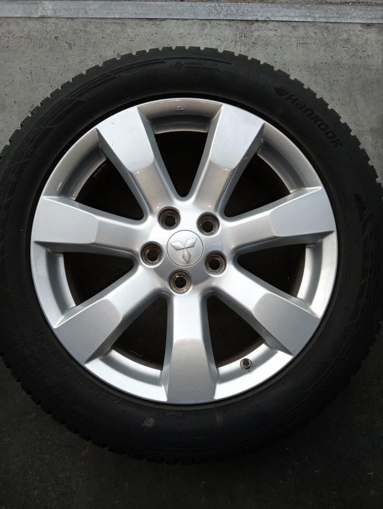 Mitsubishi Outlander 18" velgen met 225/55/18 winterbanden, Auto-onderdelen, Banden en Velgen, Ophalen, 18 inch, Banden en Velgen