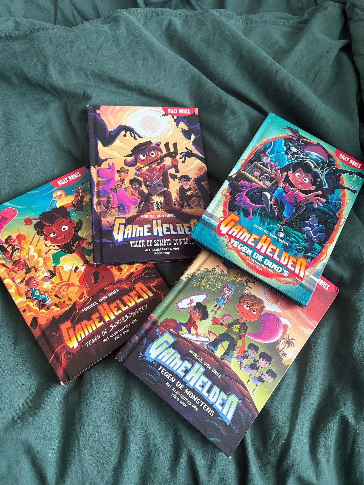 Game Helden Boekenreeks - Marcel van Driel (4 boeken), Ophalen of Verzenden, Zo goed als nieuw, Fictie
